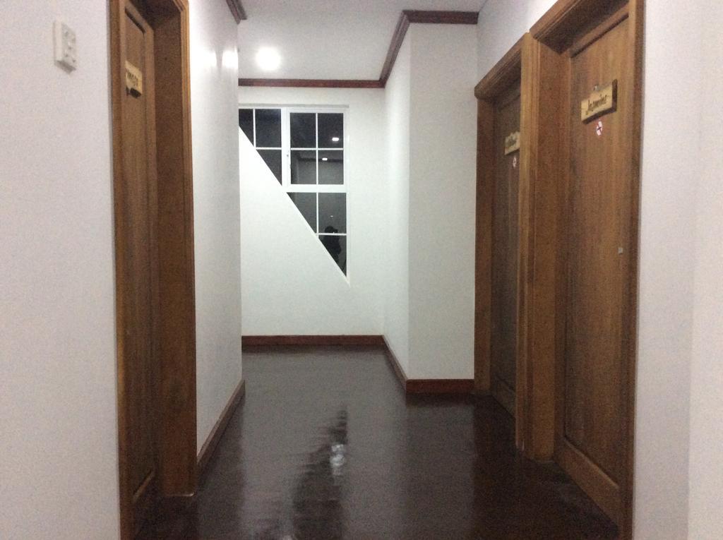 Tealeaf Bed & Breakfast นูวาราเอลิยา ภายนอก รูปภาพ
