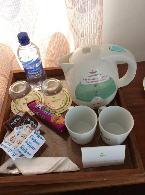 Tealeaf Bed & Breakfast นูวาราเอลิยา ภายนอก รูปภาพ